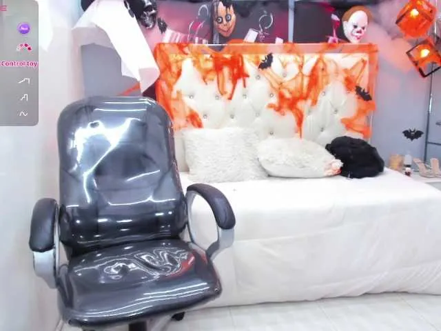 Offline marcella-hill on BongaCams