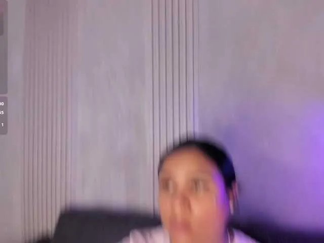 Offline MarianaaSantos on BongaCams