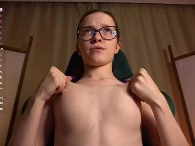 Freechat mariaro on BongaCams