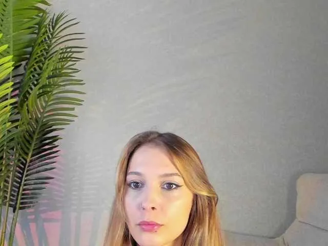 Offline Maribett on BongaCams