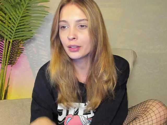 Offline Maribett on BongaCams