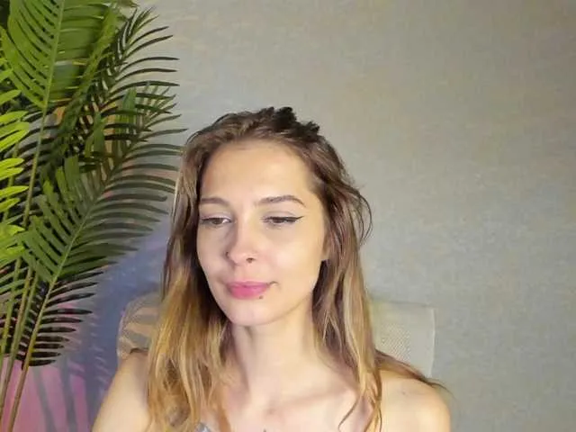 Offline Maribett on BongaCams