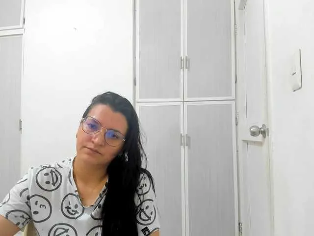 Freechat MARILYNG on BongaCams