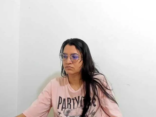 Freechat MARILYNG on BongaCams