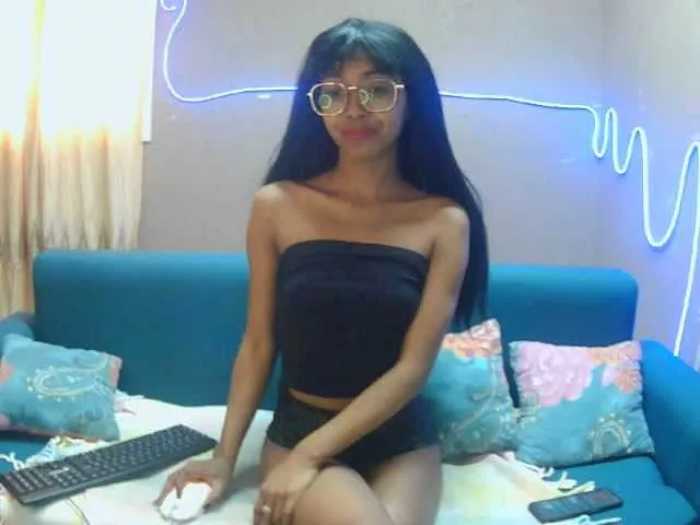 Offline Marinahgrey on BongaCams