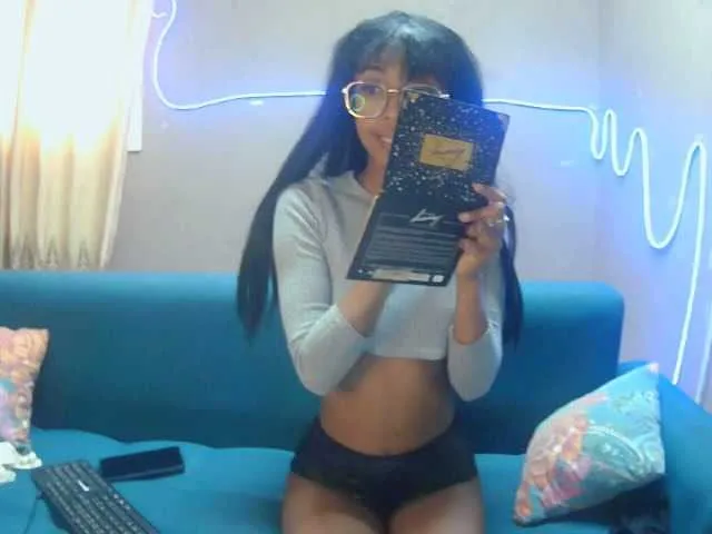 Offline Marinahgrey on BongaCams