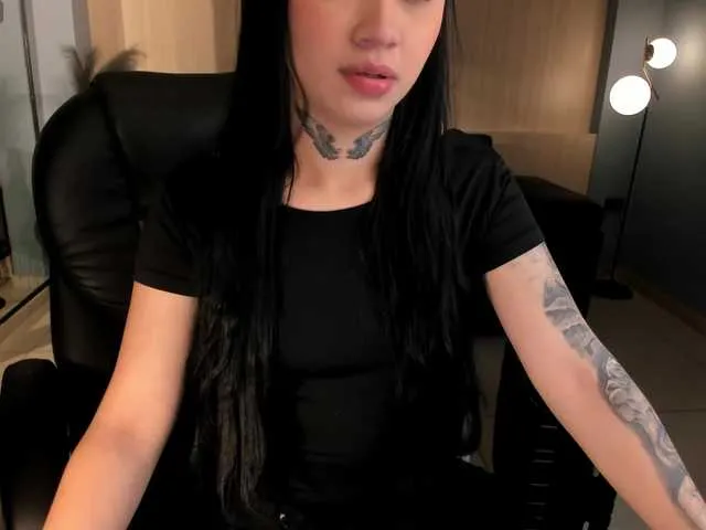 Offline MeganCross on BongaCams