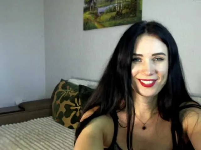 Offline MilfLunna on BongaCams