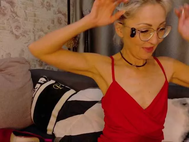 Offline Milforja on BongaCams