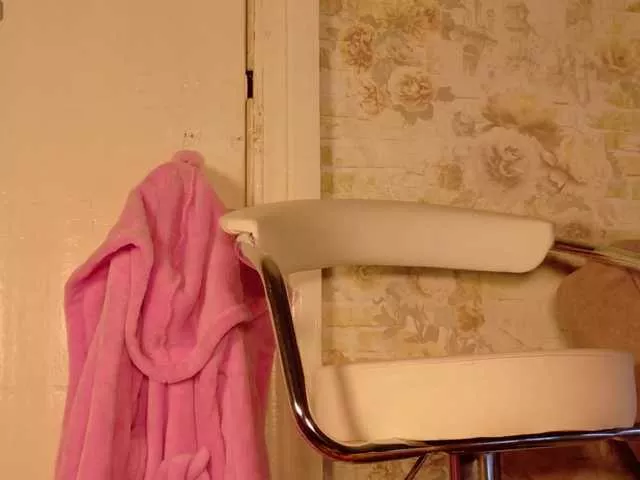 Offline Milforja on BongaCams