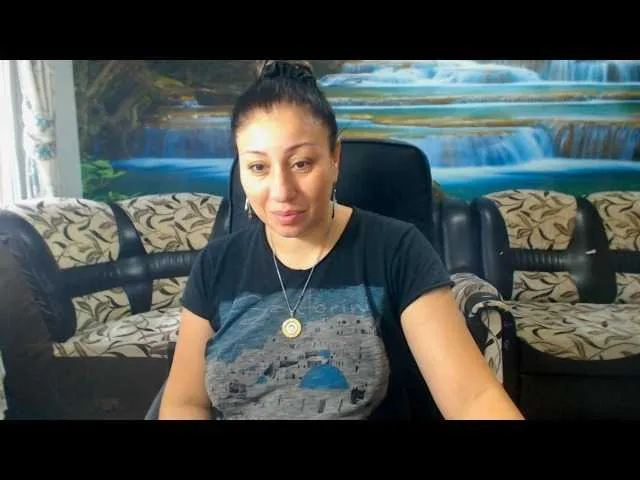 Offline MoistMady on BongaCams