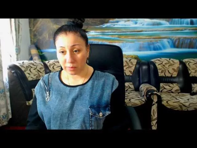 Offline MoistMady on BongaCams