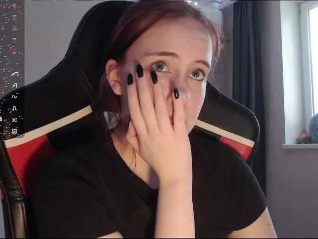 Offline Natsuki1 on BongaCams