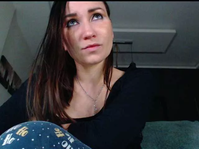 Offline NaughtyHotty on BongaCams