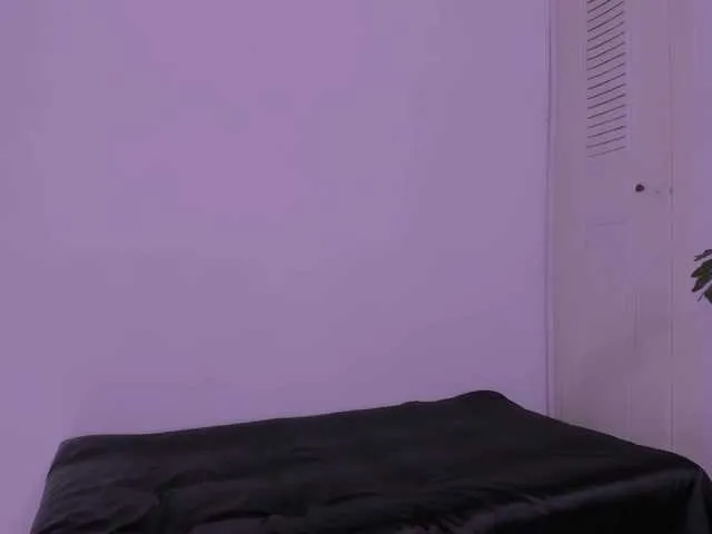 Offline Nicole-Antonie on BongaCams