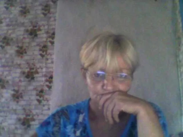 Freechat NikaGold45 on BongaCams