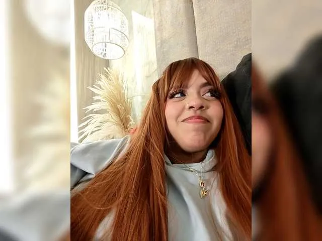 Offline NikkSantini on BongaCams