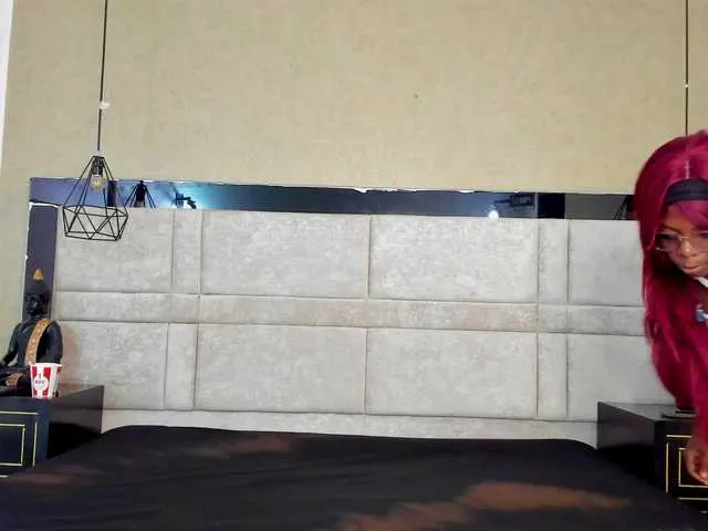 OliviaGarciaa on BongaCams