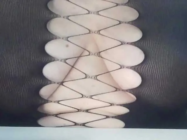 Offline peachyshow on BongaCams