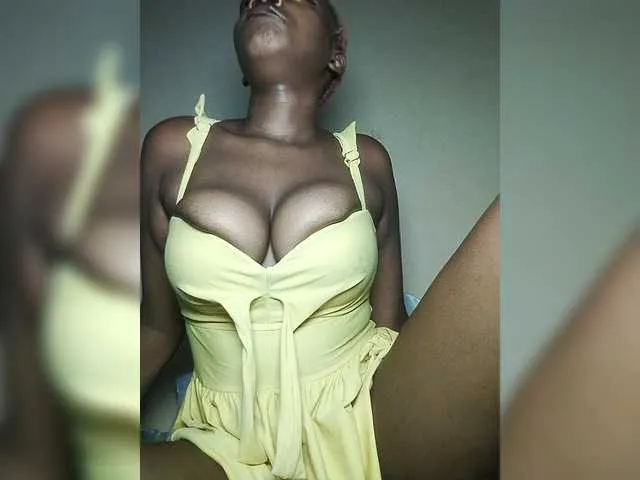 Freechat PinkDomina01 on BongaCams