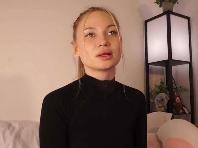 Freechat PLUXURY- on BongaCams