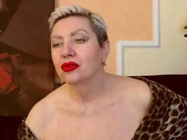 Offline PoshLadyx on BongaCams