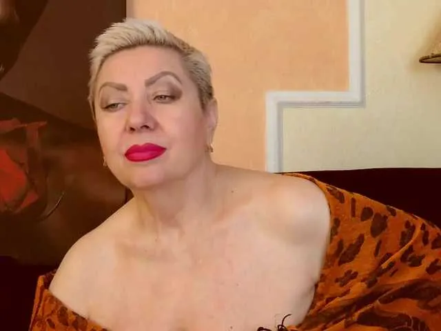 Offline PoshLadyx on BongaCams