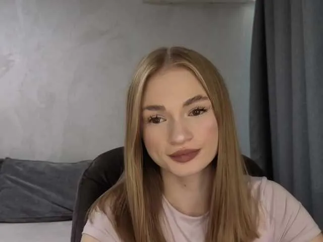 Offline Pussyya on BongaCams