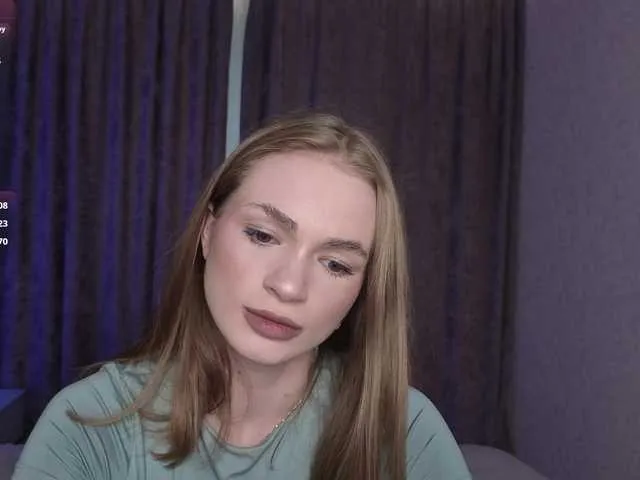 Offline Pussyya on BongaCams