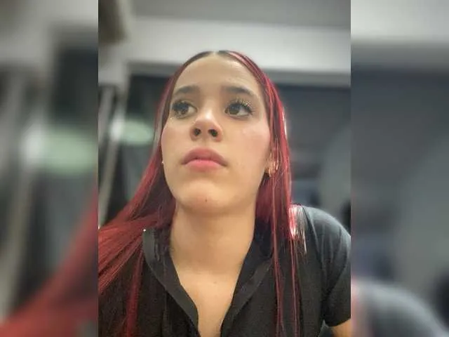 Freechat RedHeadSusy on BongaCams