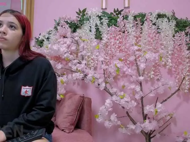 Freechat RedHeadSusy on BongaCams