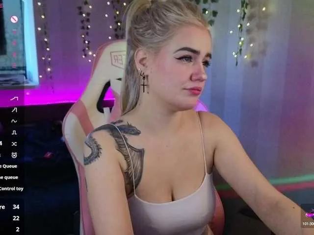 Freechat RedVelveten on BongaCams