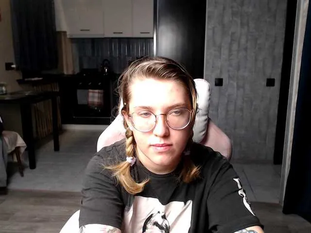 Offline Regimasmile on BongaCams