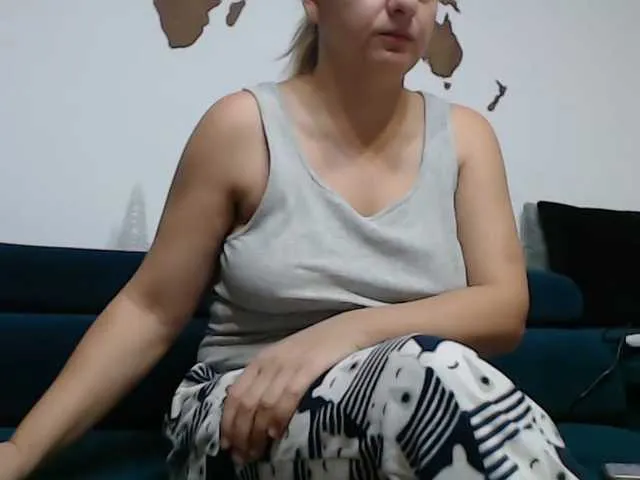 ReveMignoneX on BongaCams 