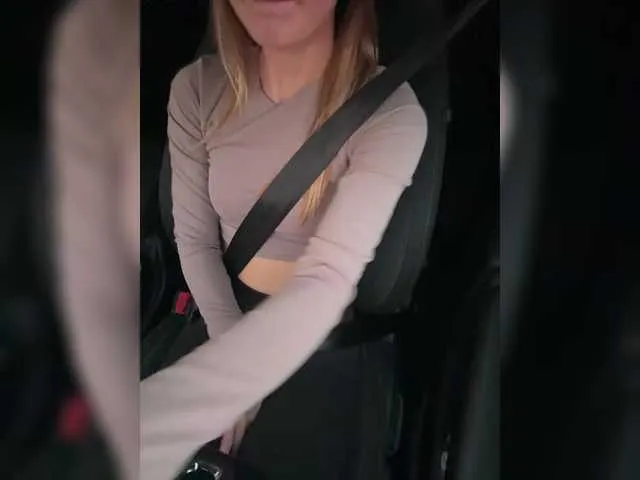 RoxyJet on BongaCams