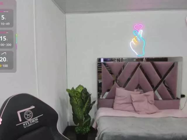 SAAYA-TAY from BongaCams