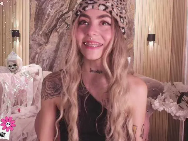 Offline Sabrinaa1 on BongaCams