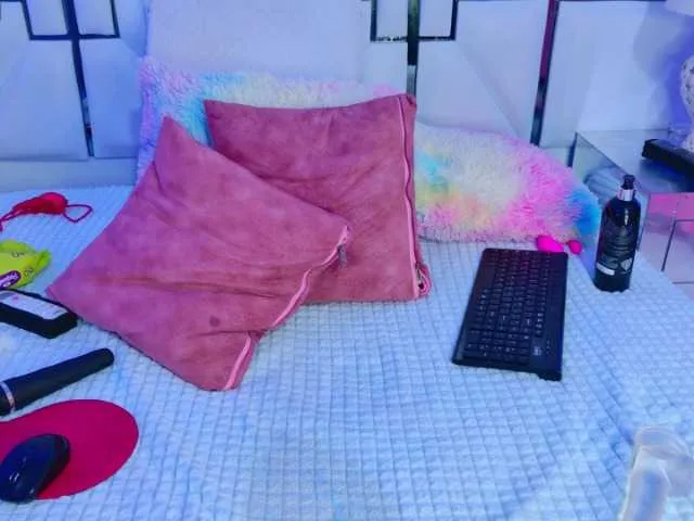 SabrinnaTaylor on BongaCams