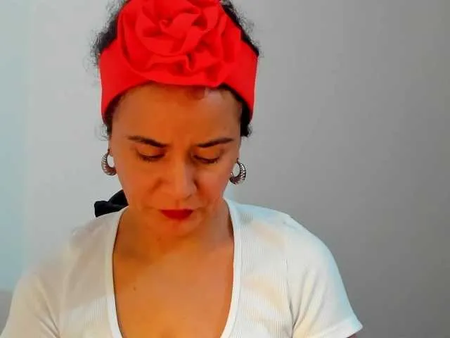 Offline Samhotie on BongaCams