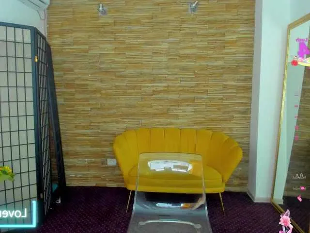 Offline ScarlettVibe on BongaCams