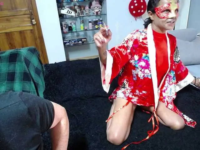 Offline Sexapoly on BongaCams