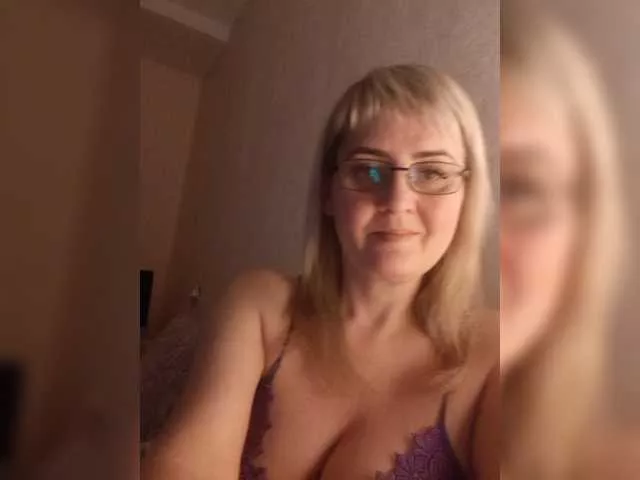 SexiestJess45 on BongaCams