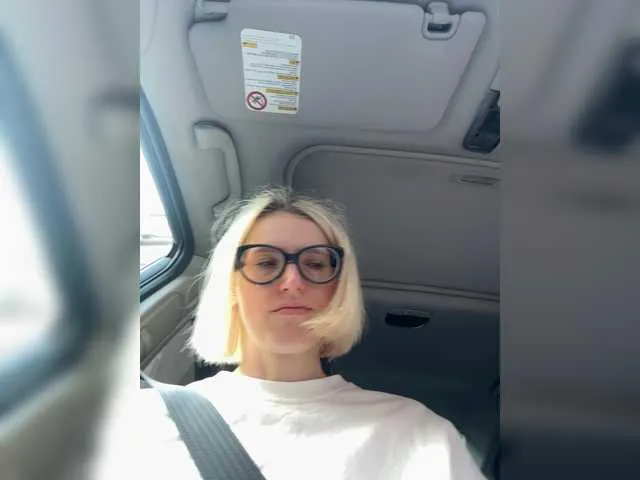 Offline Sexy-Sweets on BongaCams