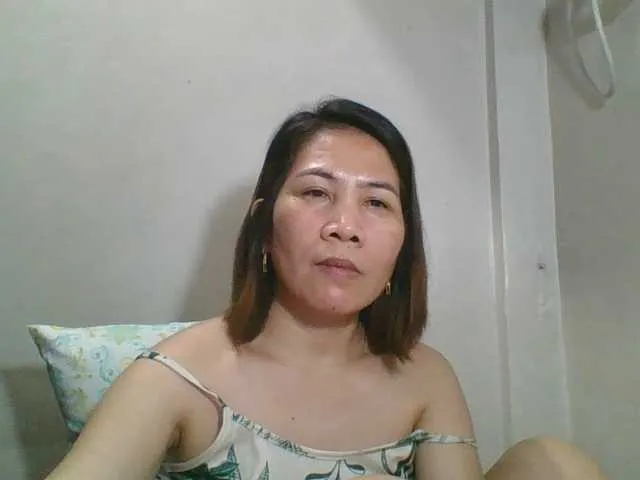 Offline Sexynipps on BongaCams