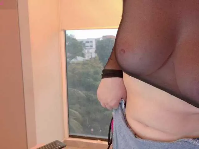 Offline ShanellMoore on BongaCams