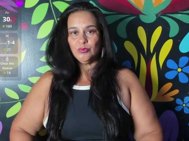 Offline sharlott-bbw on BongaCams