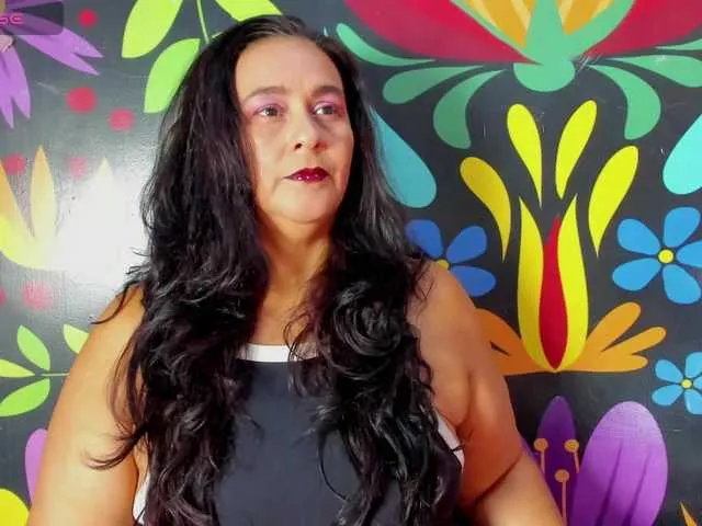 Offline sharlott-bbw on BongaCams