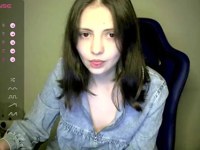 Offline SilverSaya on BongaCams