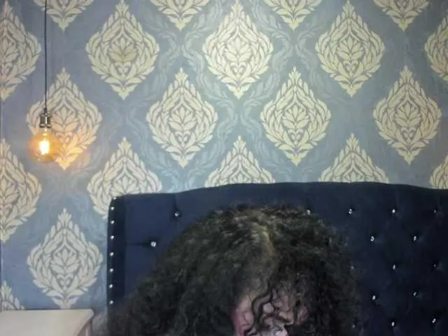 Freechat sofiacowperx on BongaCams