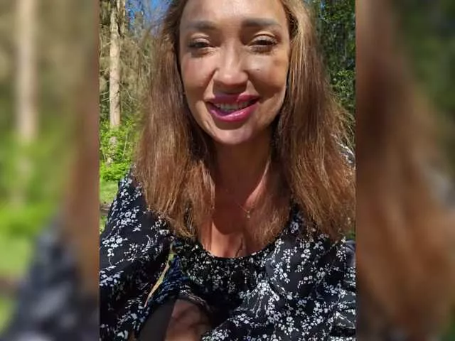 Offline Stella888 on BongaCams